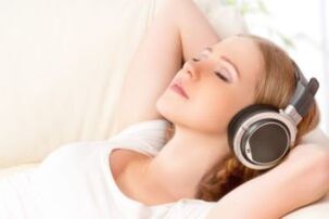 Odaklanmanıza yardımcı olacak müzik dinleyin